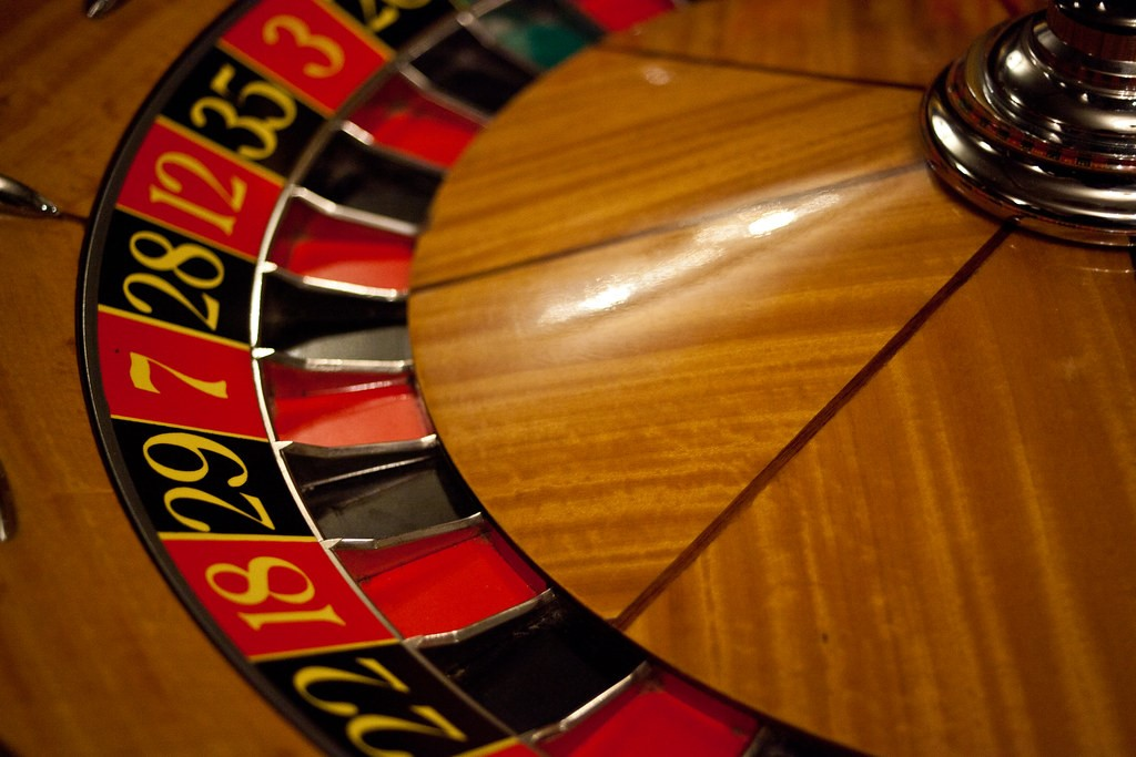 ONLINE ROULETTE: HOW OFTEN TO WIN ROULETTE IN A CASINO?